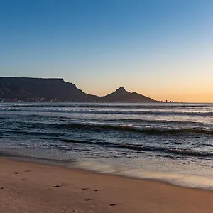 Ocean Vibes Guest house Cape Town